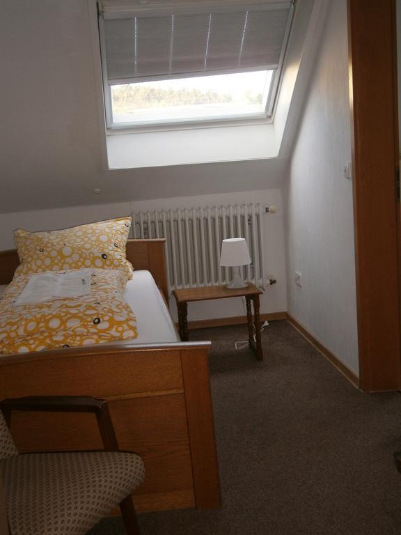 Hotel Strauss Waldbronn Ruang foto