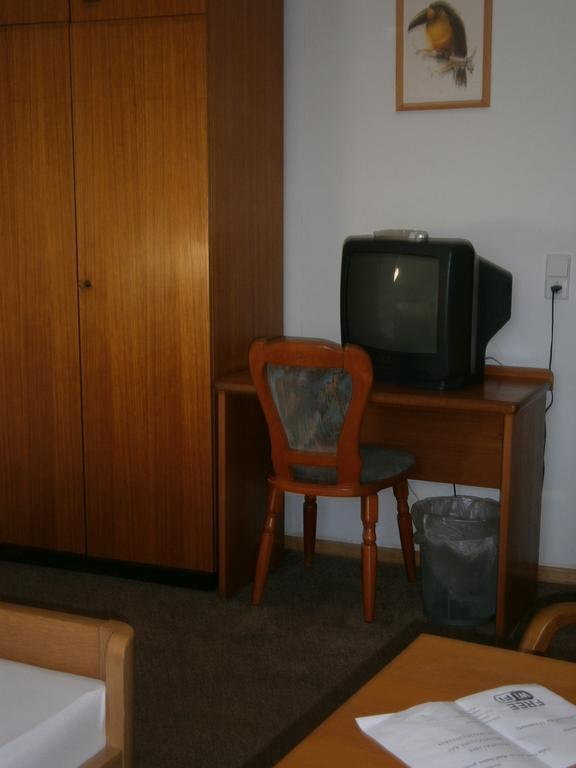 Hotel Strauss Waldbronn Ruang foto