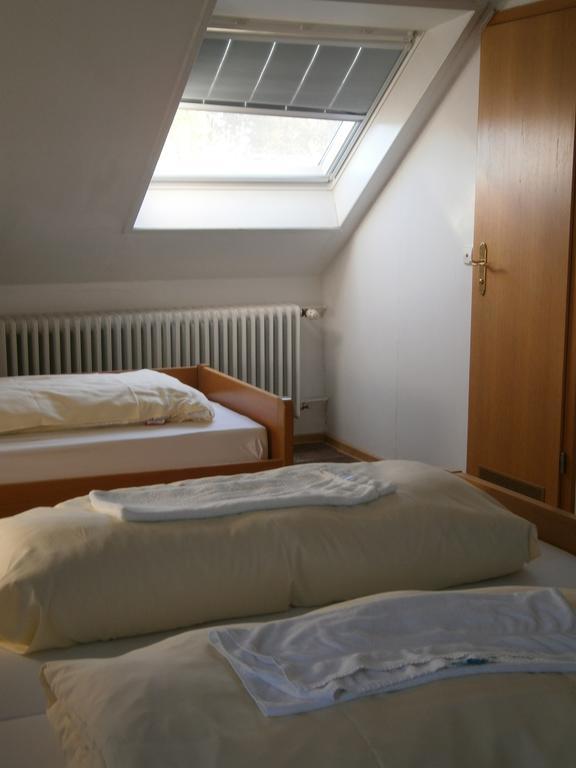 Hotel Strauss Waldbronn Ruang foto