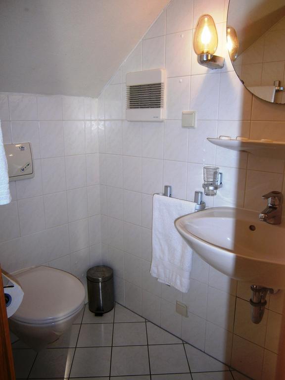Hotel Strauss Waldbronn Ruang foto